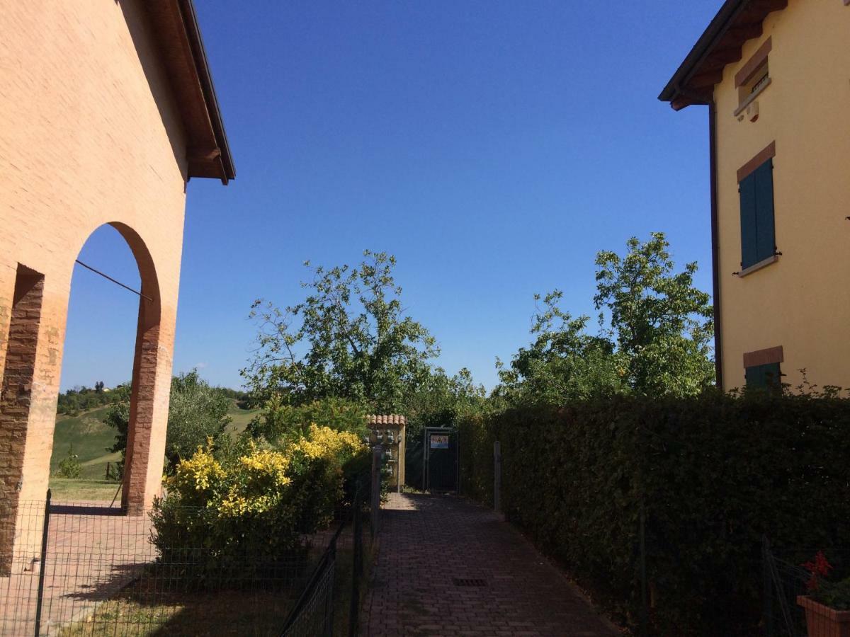كاستلفترو دي مودينا Il Giardino B&B المظهر الخارجي الصورة